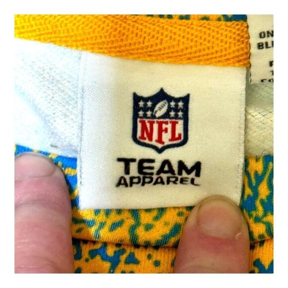 Zubaz NFL Team Apparel Chargers Long Sleeve Crewneck Shirt Large 100% Polyester - Picture 3 of 6